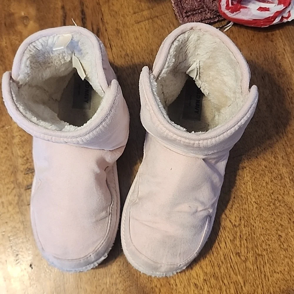 OLD NAVY SZ 3 PINK BOOTS